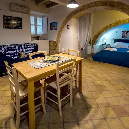 Casa Clio * Syracuse